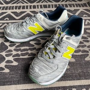 New Balance 574 WL574SIA women’s size 8 gray/yellow gently used
